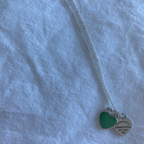 ⭐️SOLD⭐️ AUTHENTIC Tiffany & co double heart necklace ( blue) - Picture 2 of 4
